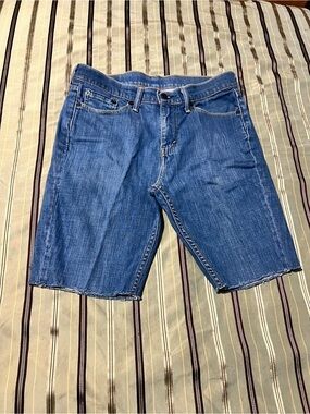 Levi's 514 slim Medium Blue Denim Cut-Off Shorts